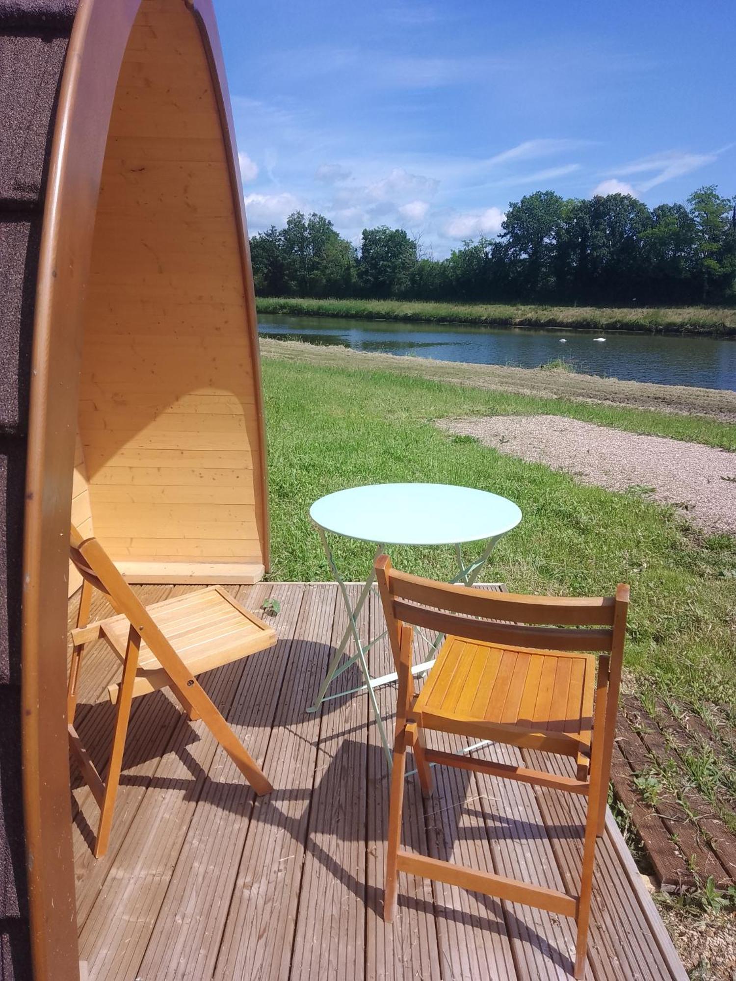 La Halte Du Canal Luthenay-Uxeloup Extérieur photo
